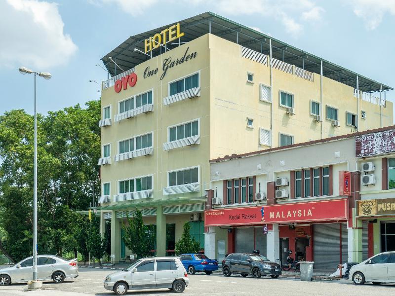 One Garden Hotel @ Senawang Seremban Exterior photo